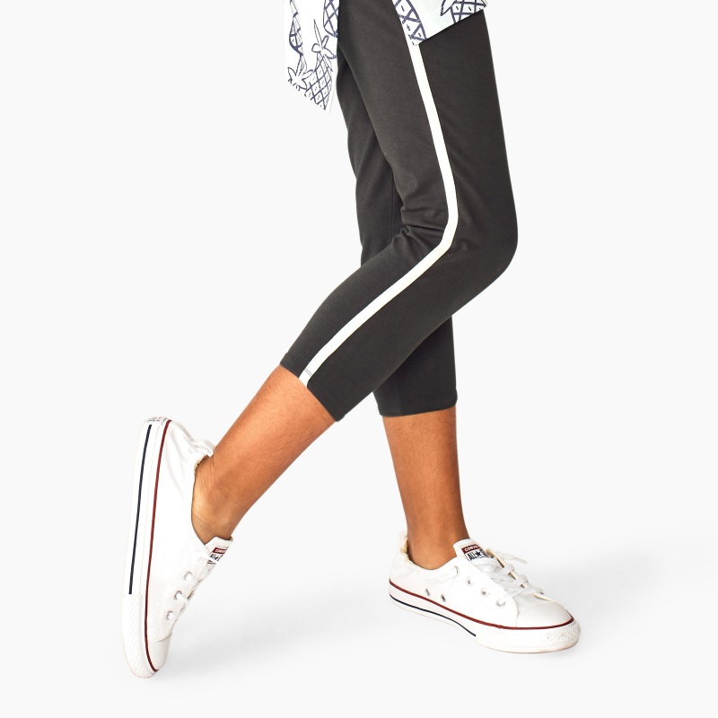 Side Stripe Capri Leggings